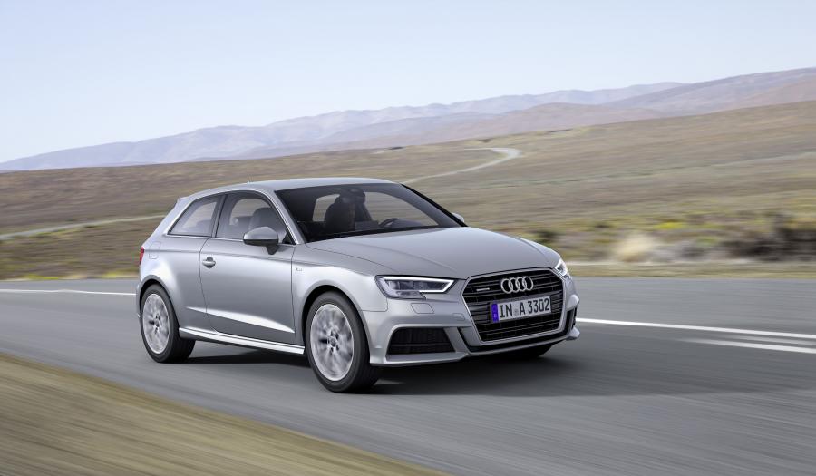  Audi A3 2.0 TDI Quattro S-Line (8V) 2016 года  (фото 2 из 18)